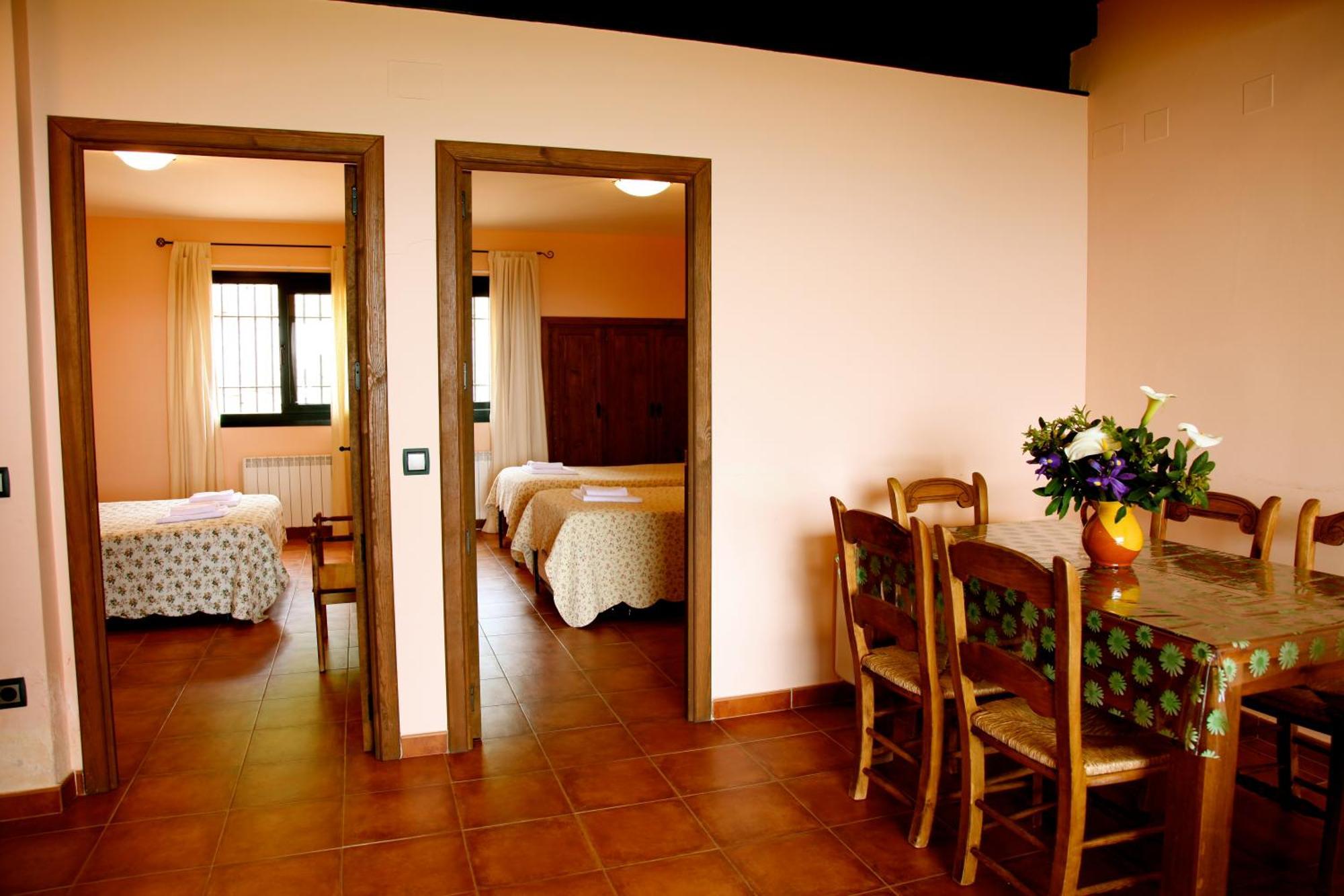 Las Casas De Agapito Poyales Del Hoyo Luaran gambar